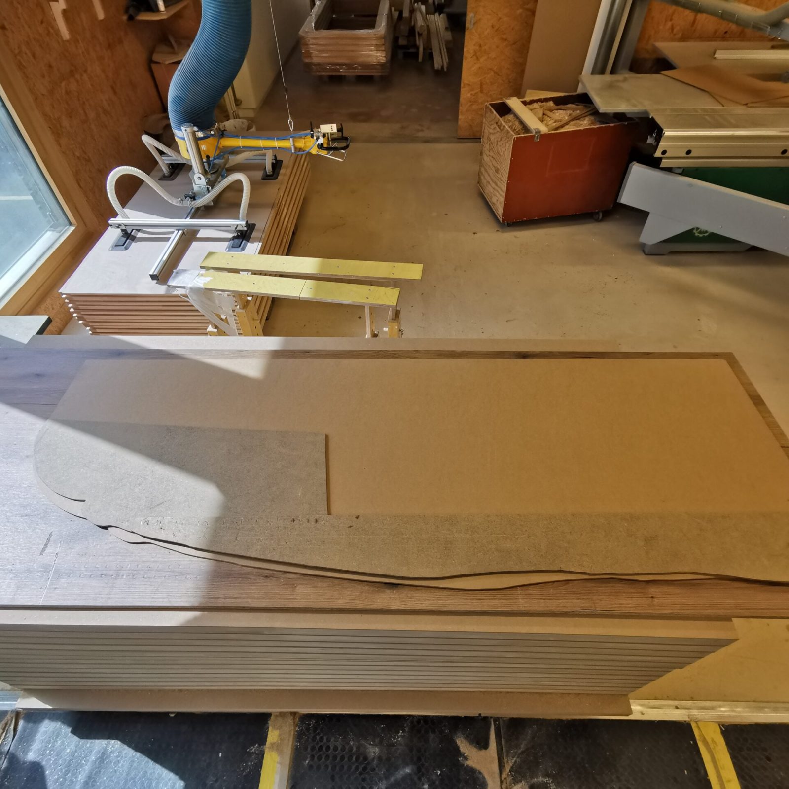 Showroom Schablone Duschwand